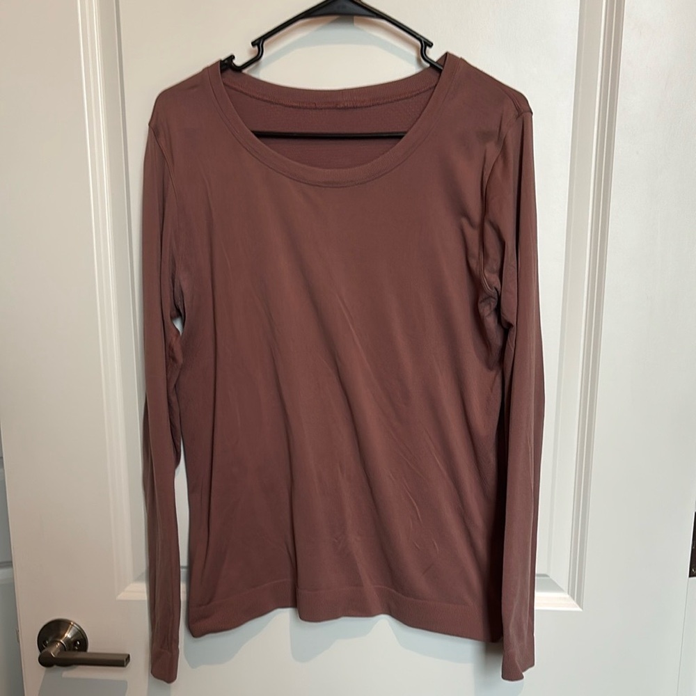Lululemon Swiftly Tech Relaxed Long Sleeve in Mauve